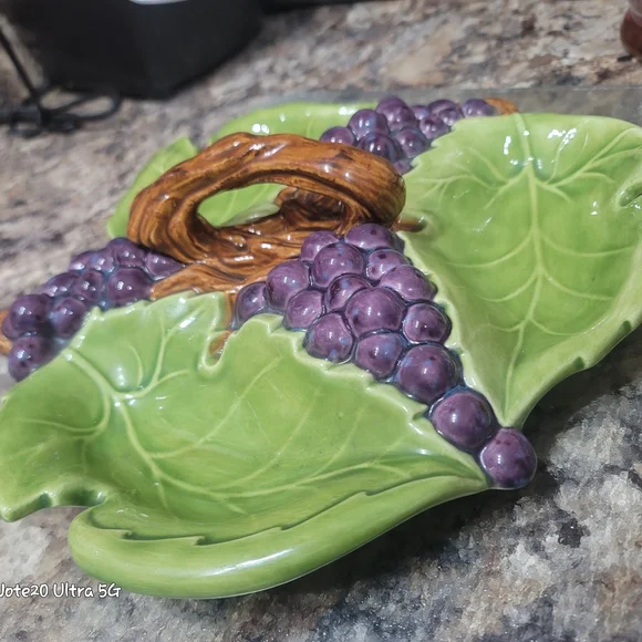 0826. Vintage 1963 Arnels Ceramic Molds  Vibrant Green & Purple Ceramic Platter - Picture 5 of 8